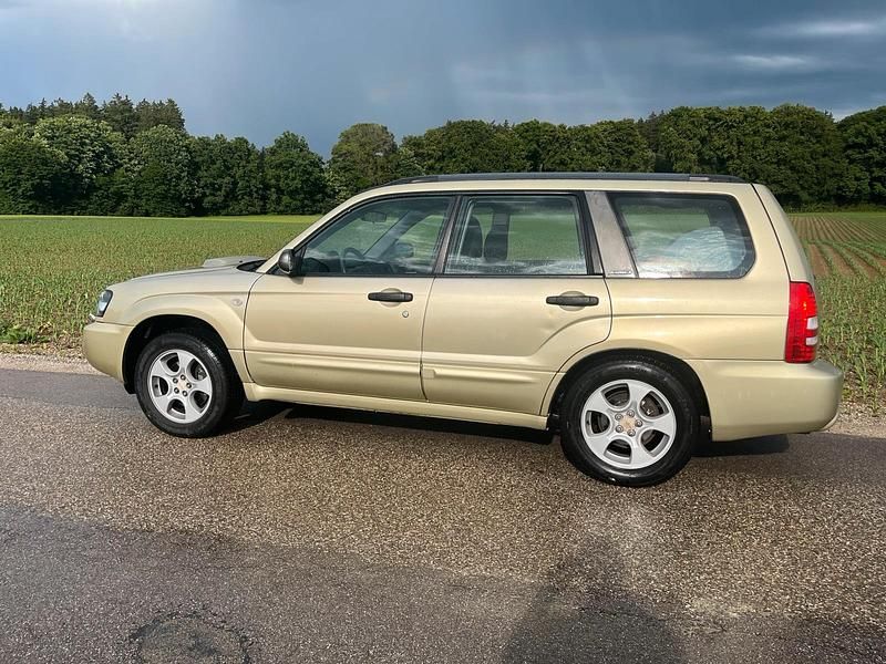 Gebraucht Subaru Forester 177 PS (130 kW) 2002 Gold SUV