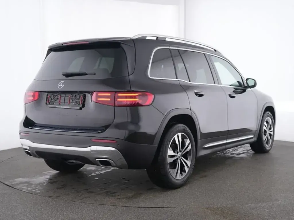 Gebraucht Mercedes GLB220 Progressive 190 PS (139 kW) 2025 Schwarz SUV