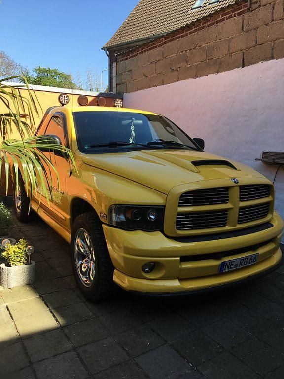 Gebraucht Dodge Ram 345 PS (253 kW) 2004 Gelb Abholung