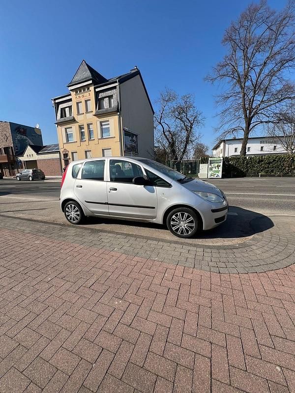 Gebraucht Mitsubishi Colt 92 PS (67 kW) 2004 Silber Kleinwagen