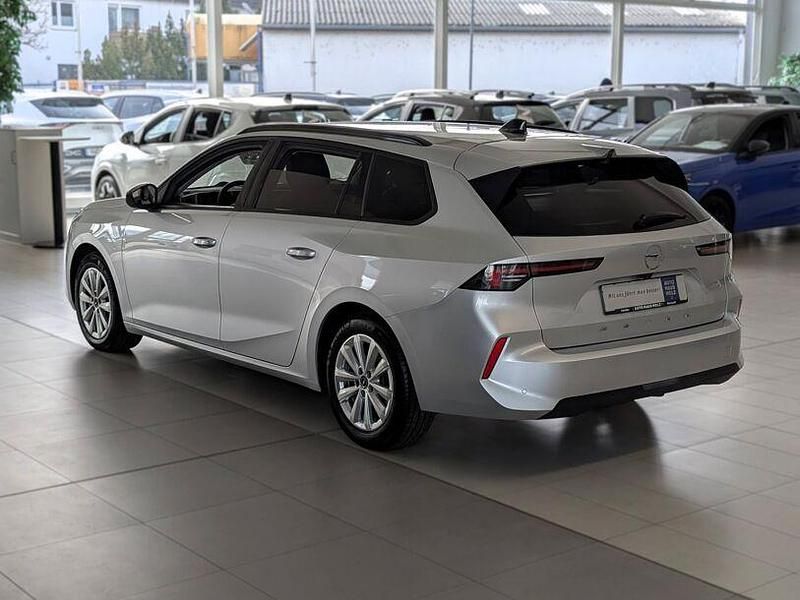 Gebraucht Opel Astra Enjoy 110 PS (80 kW) 2024 Kristall silber Kombi