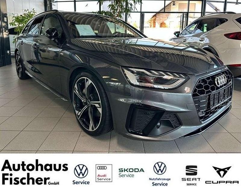 Daytonagrau Gebraucht 2021 Audi A4 S-Line Kombi | 33.790 € - Bild 1/4