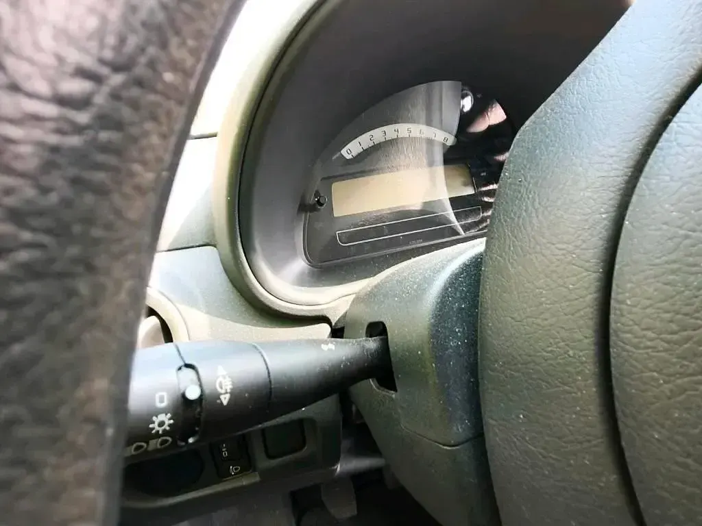 Gebraucht Citroën C3 60 PS (44 kW) 2007 Rot Limousine