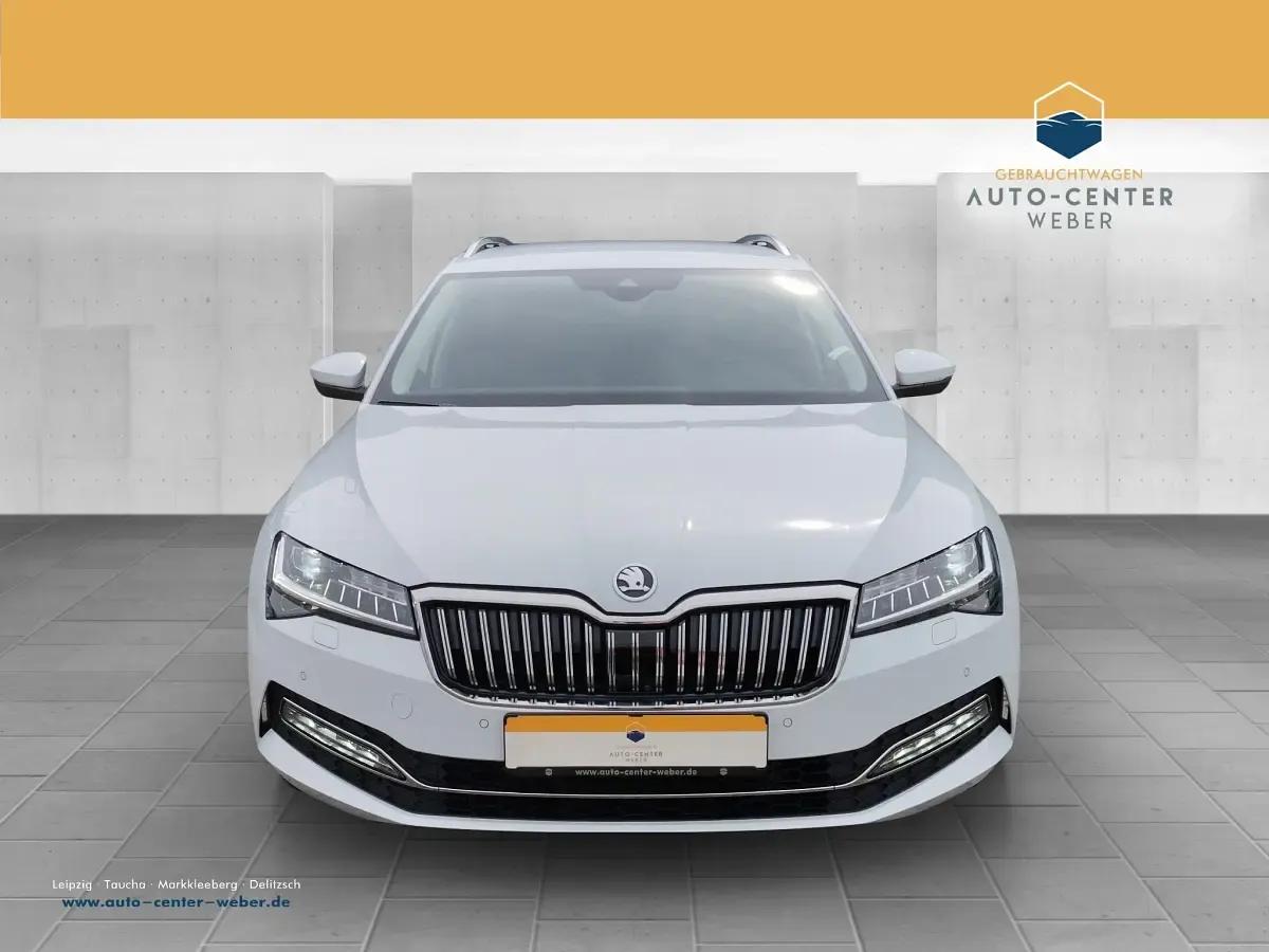 Gebraucht Skoda Superb Style 200 PS (147 kW) 2023 Weiß Kombi