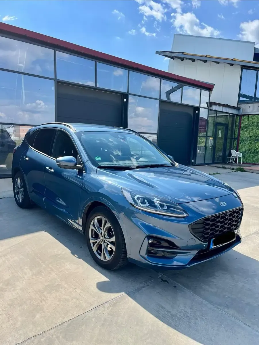 Gebraucht Ford Kuga ST-Line 120 PS (88 kW) 2023 Blau SUV
