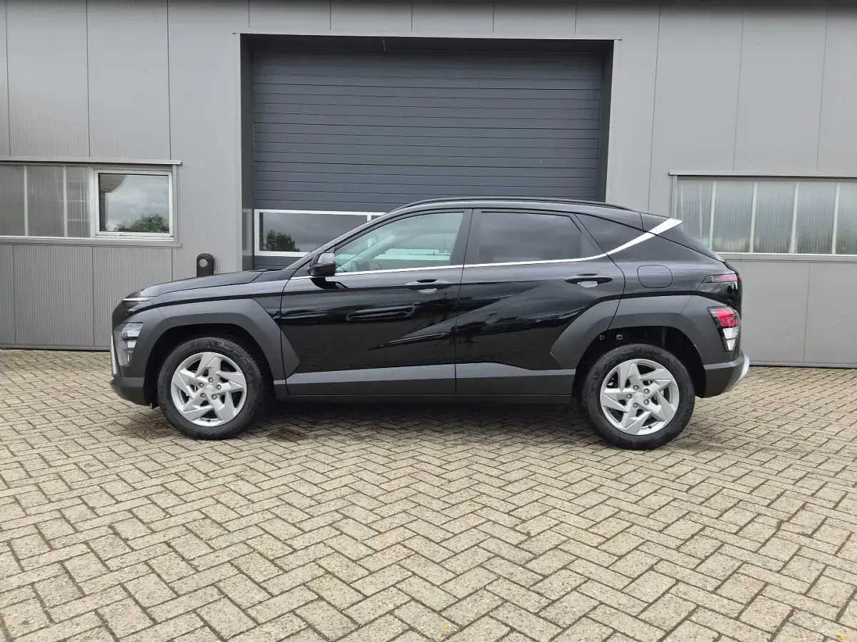 Neu Hyundai Kona Trend 150 PS (110 kW) 2026 Abyss black SUV