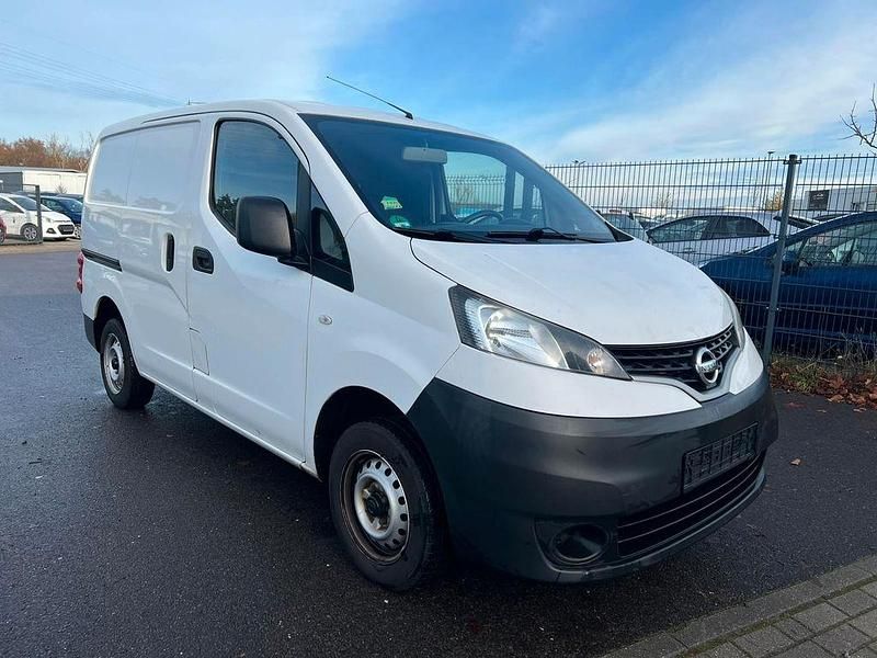 Weiß Gebraucht 2013 Nissan Evalia Comfort Van / Kleinbus | 5.990 € (Superpreis) - Bild 1/4