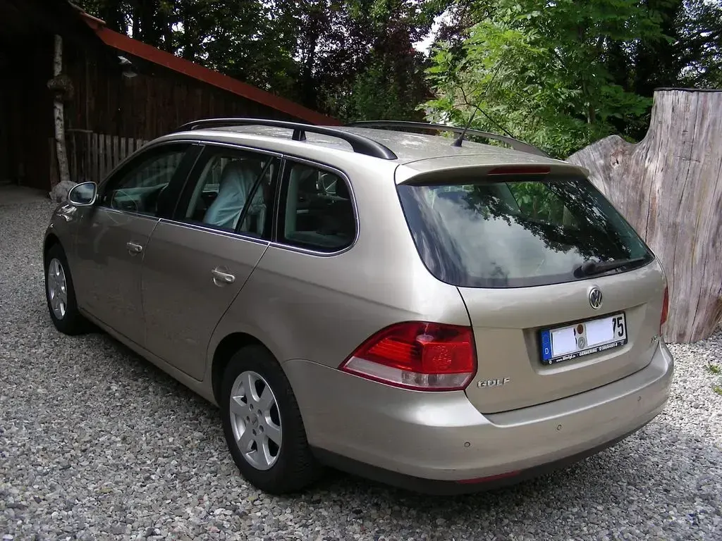 Gebraucht VW Golf V Comfortline 140 PS (102 kW) 2008 Beige Kombi