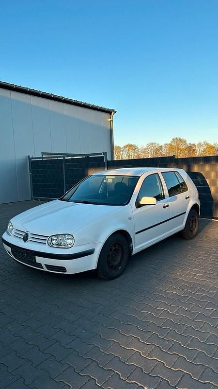 Gebraucht VW Golf IV 75 PS (55 kW) 2000 Weiß Kleinwagen