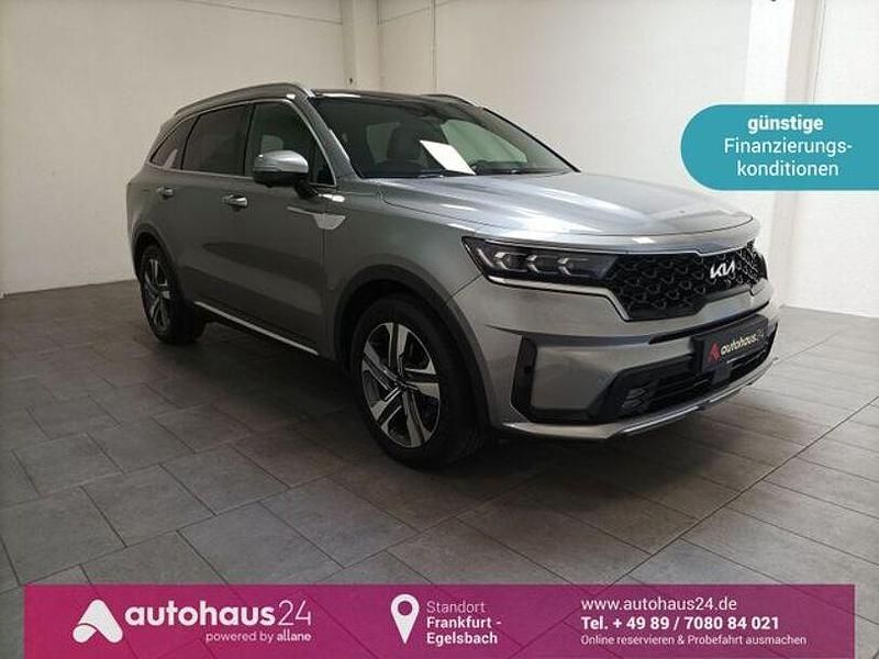 Grau Gebraucht 2022 Kia Sorento Platinum SUV | 36.970 € (Etwas zu teuer) - Bild 1/4
