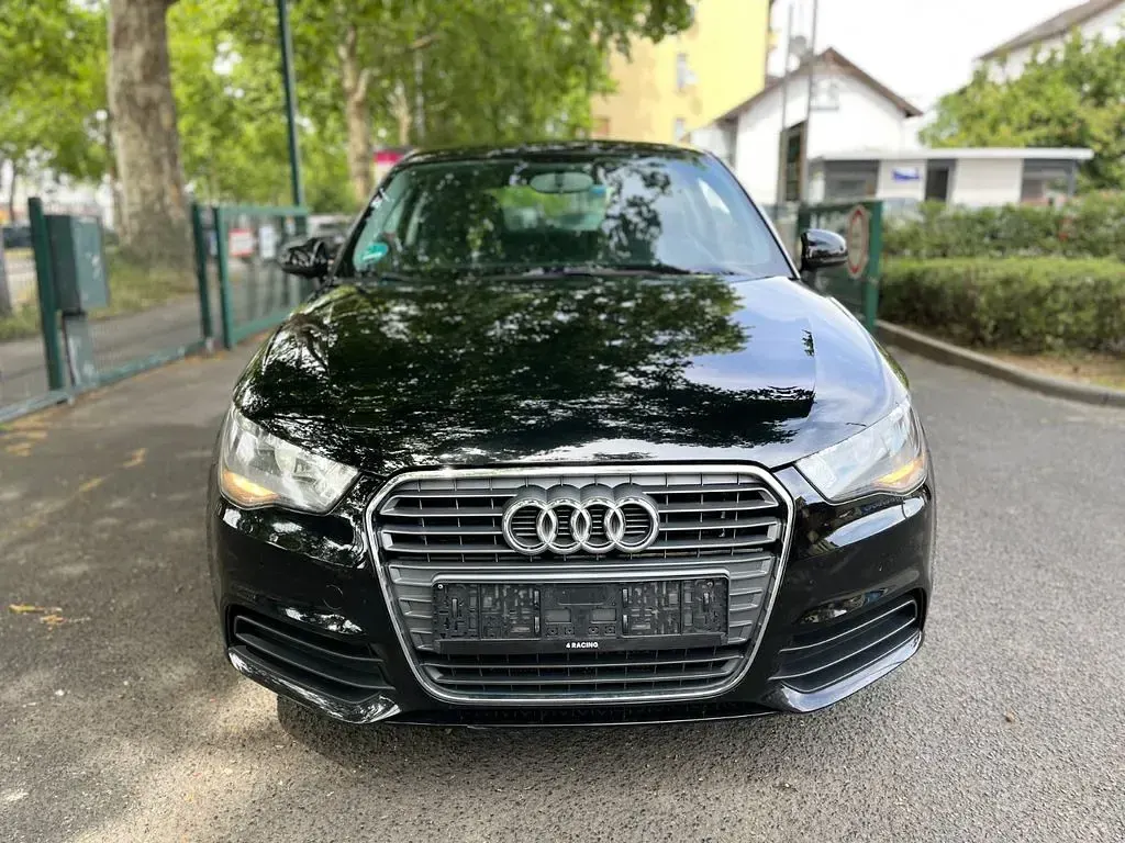 Gebraucht Audi A1 Attraction 86 PS (63 kW) 2015 Schwarz Kleinwagen