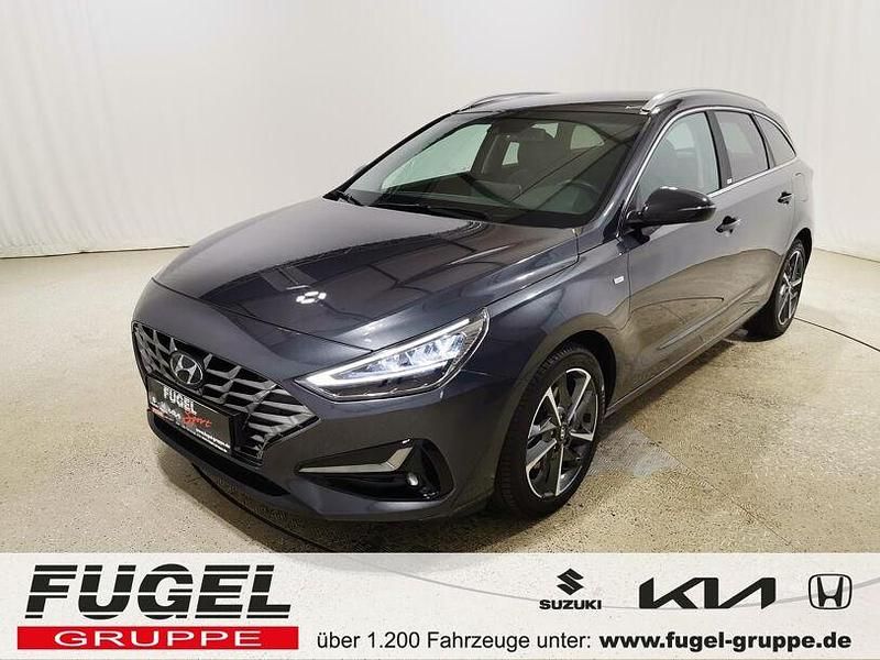 Dark knight / mic Gebraucht 2021 Hyundai i30 Prime Kombi | 18.999 € (Fairer Preis) - Bild 1/4