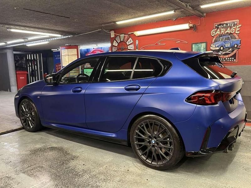 Gebraucht BMW M135 300 PS (220 kW) 2025 Blau Kleinwagen