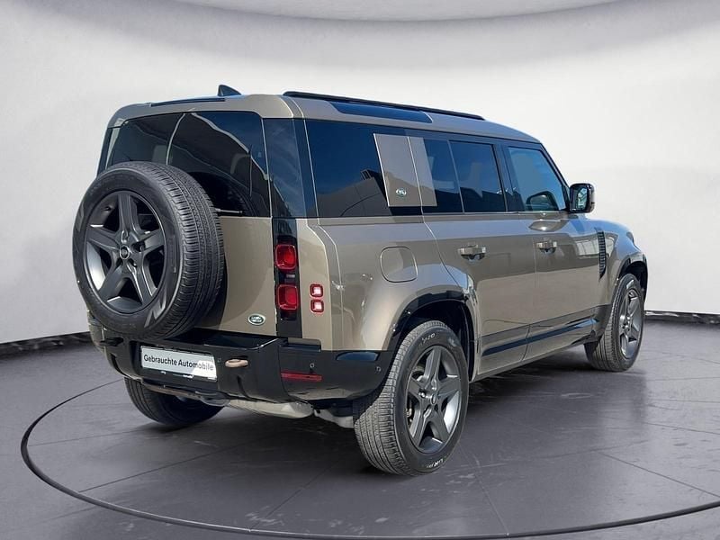 Gebraucht Land Rover Defender Black Edition 300 PS (220 kW) 2022 Braun SUV