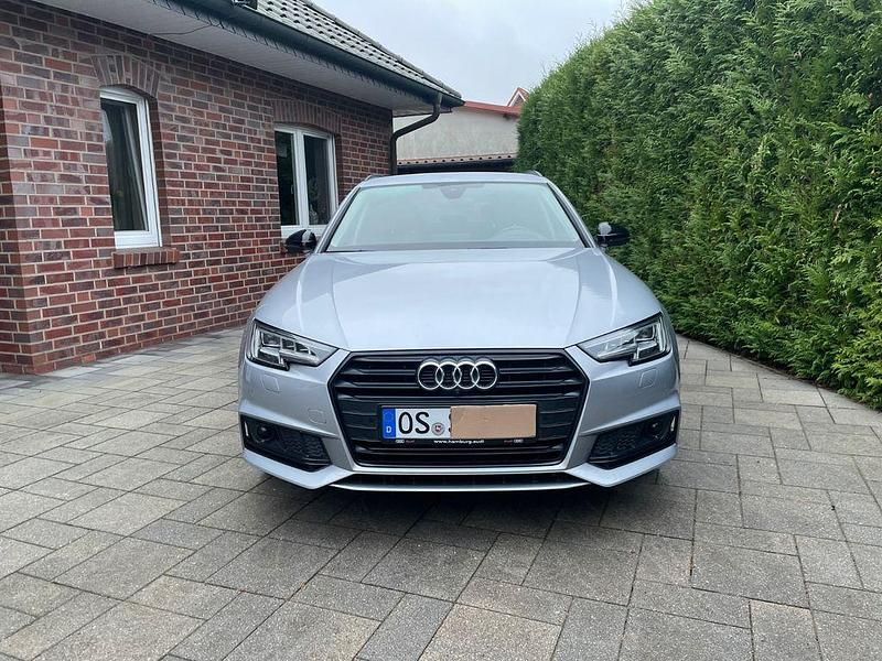 Gebraucht Audi A4 Sport 170 PS (125 kW) 2017 Silber Kombi