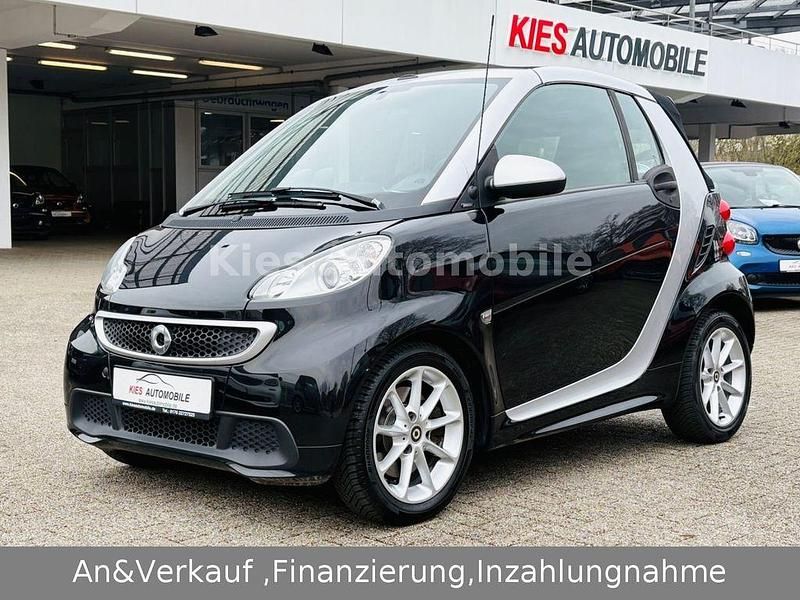 Gebraucht Smart ForTwo Cabrio Passion 71 PS (52 kW) 2013 Schwarz Cabrio