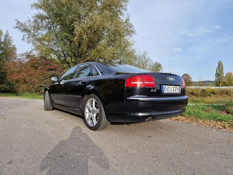 Gebraucht Audi A8 232 PS (170 kW) 2010 Schwarz Limousine