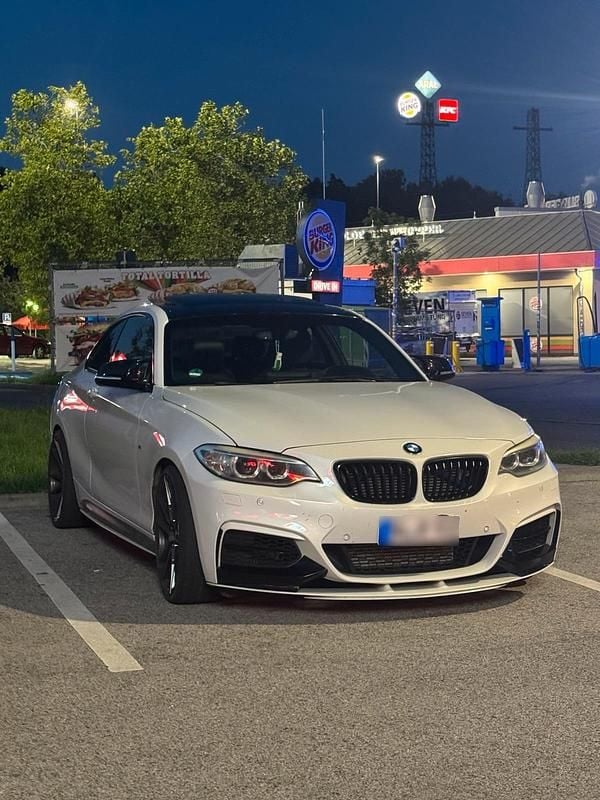 Gebraucht BMW M235 M Performance 326 PS (239 kW) 2014 Weiß Coupé