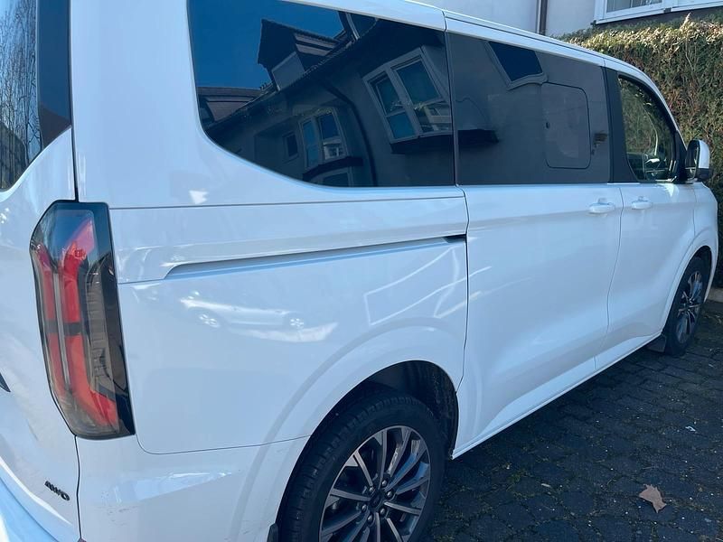 Gebraucht Ford Transit 170 PS (125 kW) 2025 Weiß Van / Kleinbus