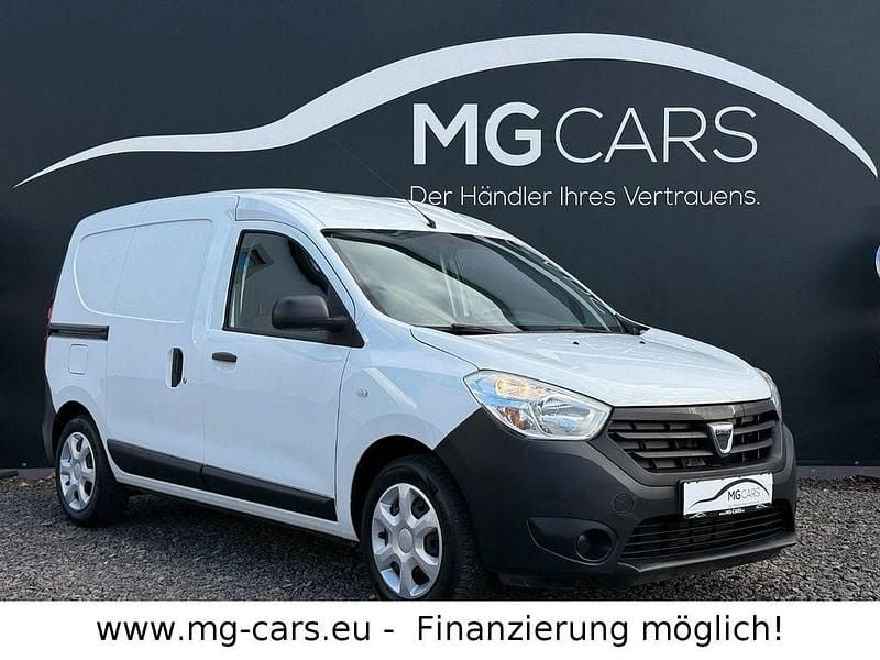 Gebraucht Dacia Dokker 102 PS (75 kW) 2017 Weiß Van / Kleinbus