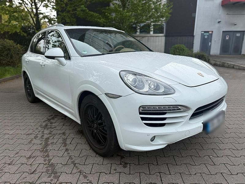 Gebraucht Porsche Cayenne 245 PS (180 kW) 2012 Weiß SUV