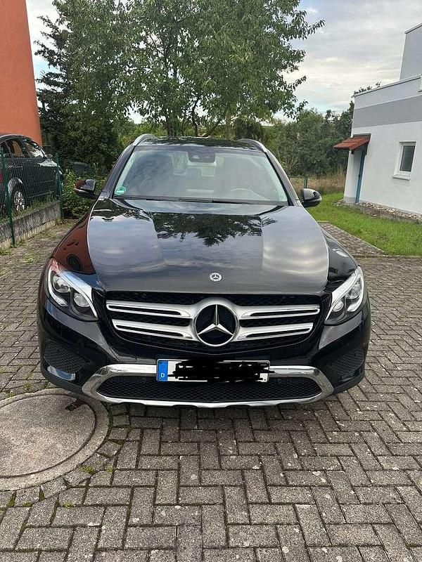 Gebraucht 2017 Mercedes GLC350 SUV | 22.900 € (Etwas zu teuer) - Bild 1/4