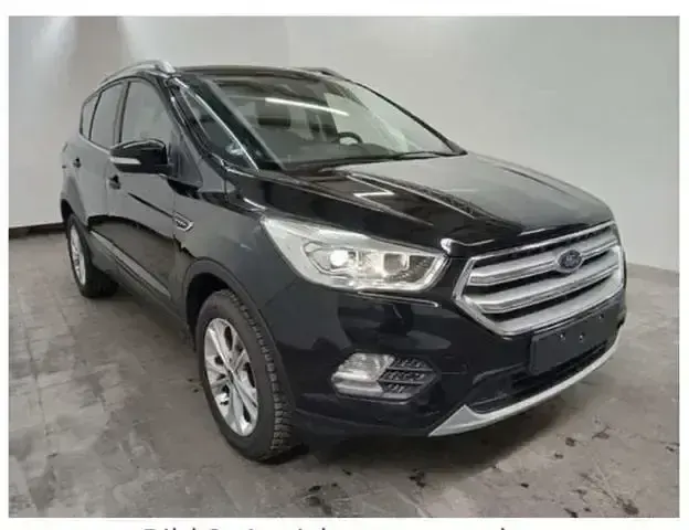 Gebraucht Ford Kuga Titanium 150 PS (110 kW) 2020 Schwarz SUV