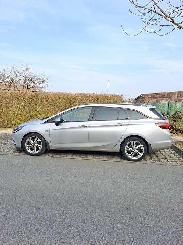 Gebraucht Opel Astra 150 PS (110 kW) 2018 Grau Kombi