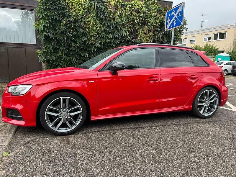 Gebraucht Audi A3 Sport 150 PS (110 kW) 2019 Rot Limousine