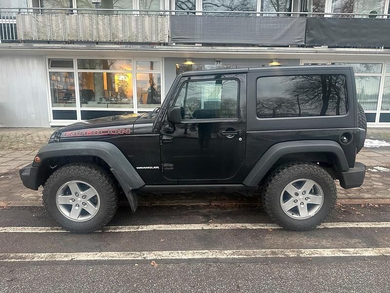 Gebraucht Jeep Wrangler Rubicon 200 PS (147 kW) 2012 Schwarz SUV