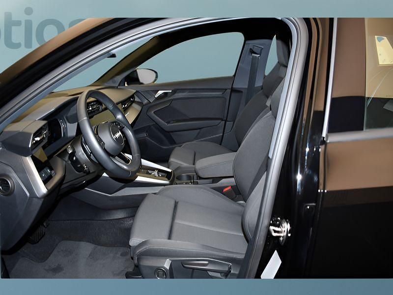 Gebraucht Audi A3 Sportback 150 PS (110 kW) 2023 Schwarz Kleinwagen