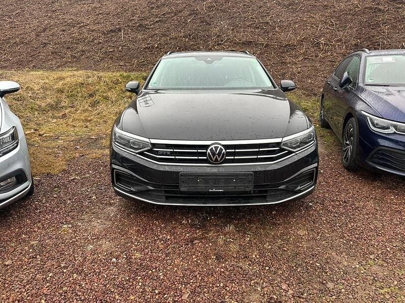Gebraucht VW Passat GTE 218 PS (160 kW) 2022 Deep black perleffekt Kombi
