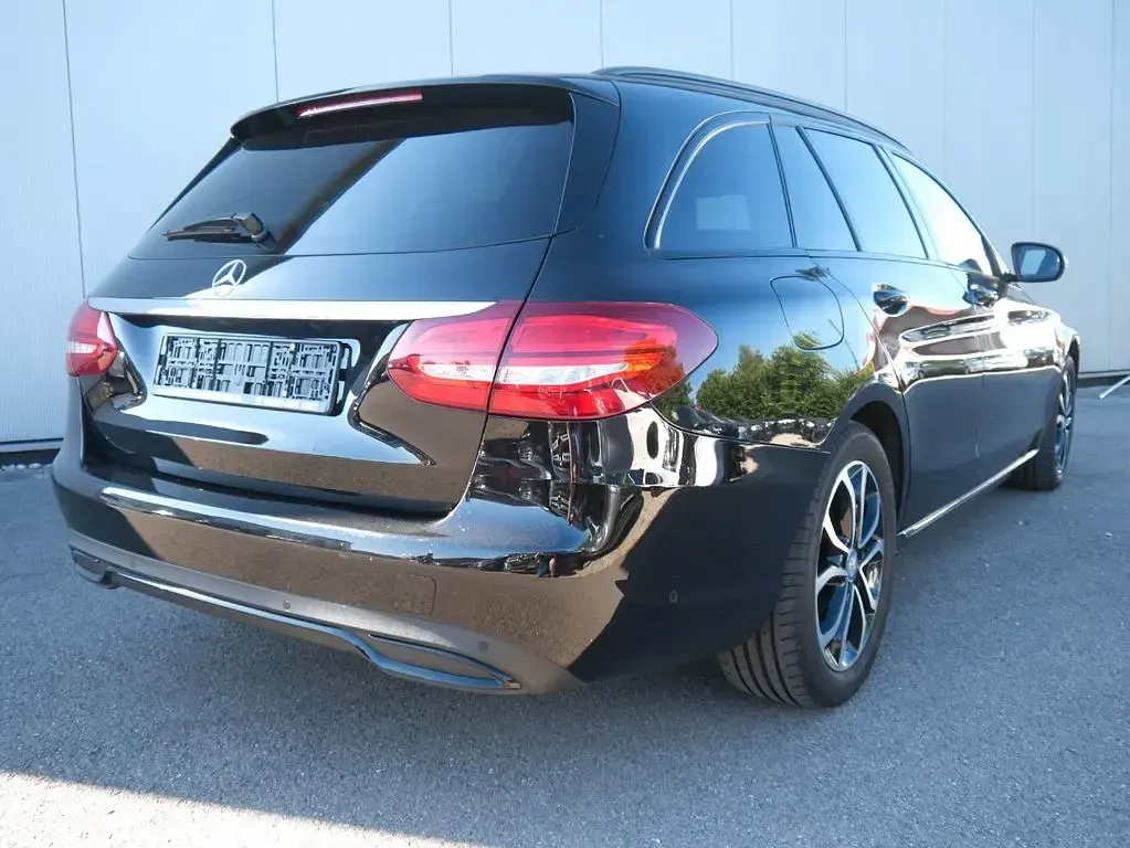 Gebraucht Mercedes C220 Avantgarde 170 PS (125 kW) 2015 Schwarz Kombi