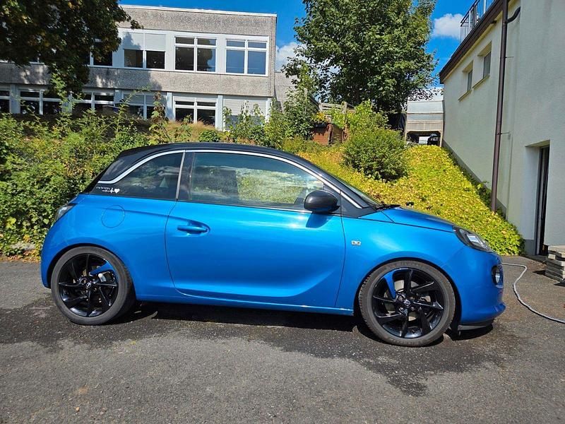 Gebraucht Opel Adam 116 PS (85 kW) 2015 Blau Kleinwagen