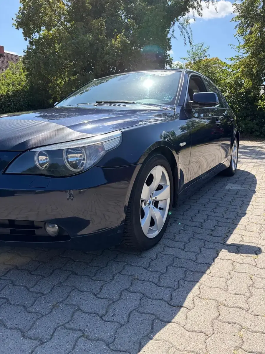 Gebraucht BMW 525 192 PS (141 kW) 2003 Blau Limousine