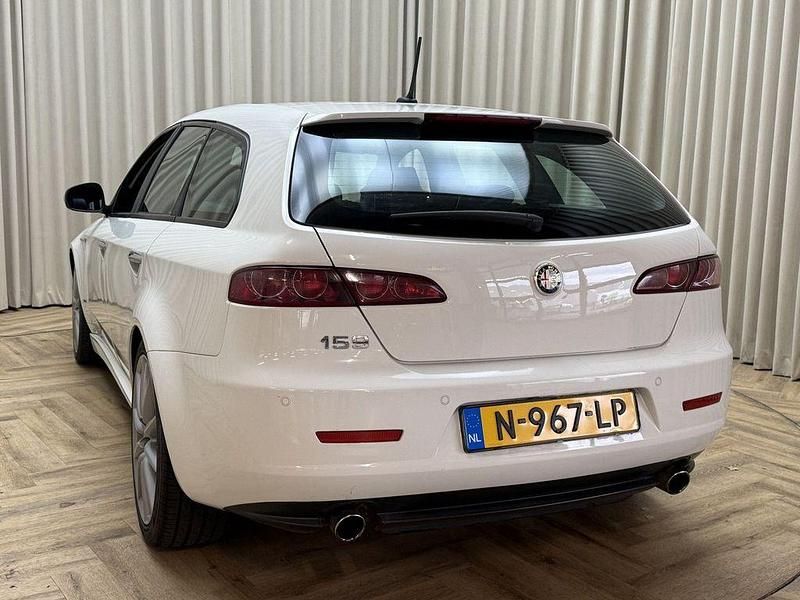 Second-hand Alfa Romeo 159 Ti 200 CP (147 kW) 2009 Alb Break