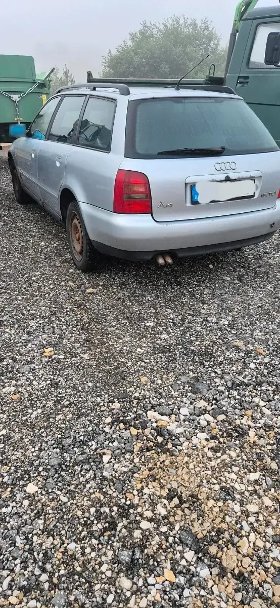 Gebraucht Audi A4 110 PS (80 kW) 1997 Silber Kombi