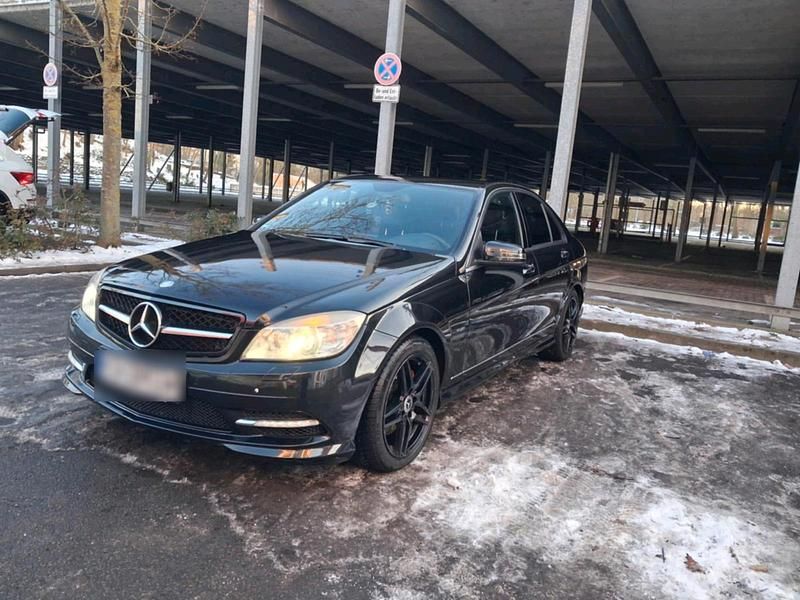 Gebraucht Mercedes 350 AMG 231 PS (169 kW) 2010 Schwarz Limousine