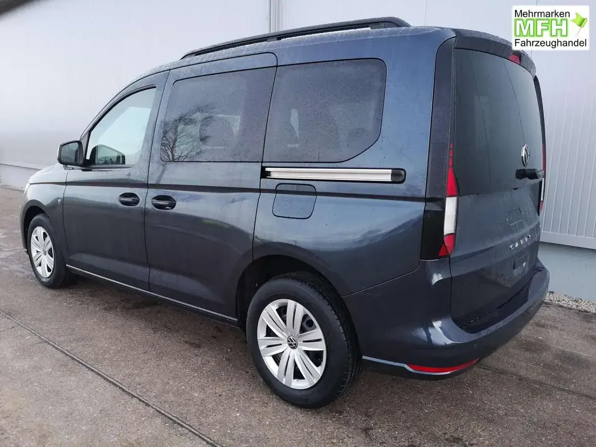 Neu VW Caddy Basis 116 PS (85 kW) 2026 Starlightblau metallic Van / Kleinbus