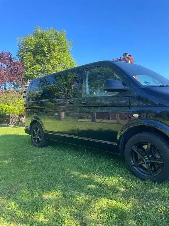 Gebraucht VW Multivan 179 PS (131 kW) 2009 Schwarz Van / Kleinbus