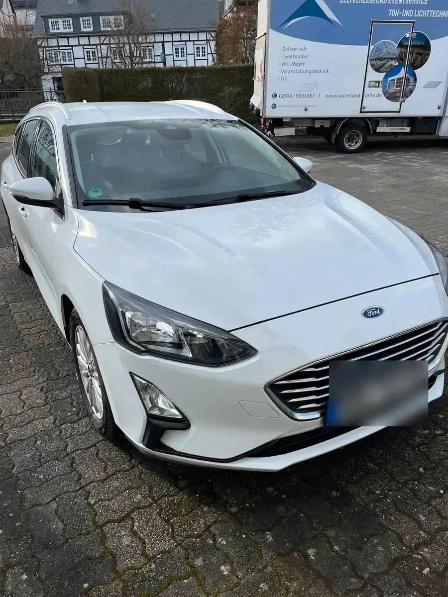 Gebraucht Ford Focus Titanium 120 PS (88 kW) 2020 Weiß Kombi