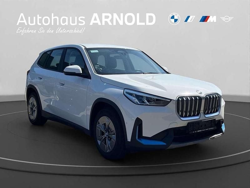 Gebraucht BMW iX1 Performance 200 kW (272 PS) 2022 Alpinweiß uni SUV