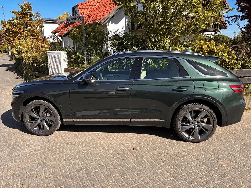 Second-hand Genesis GV70 305 CP (224 kW) 2022 Verde SUV