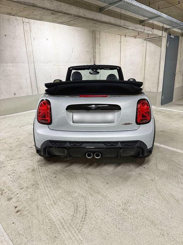 Gebraucht Mini John Cooper Works 231 PS (169 kW) 2022 Weiß Kleinwagen