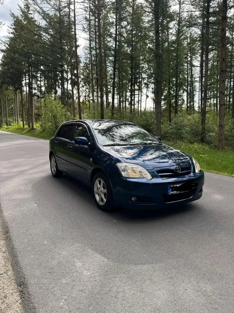 Gebraucht Toyota Corolla 116 PS (85 kW) 2006 Blau Kleinwagen