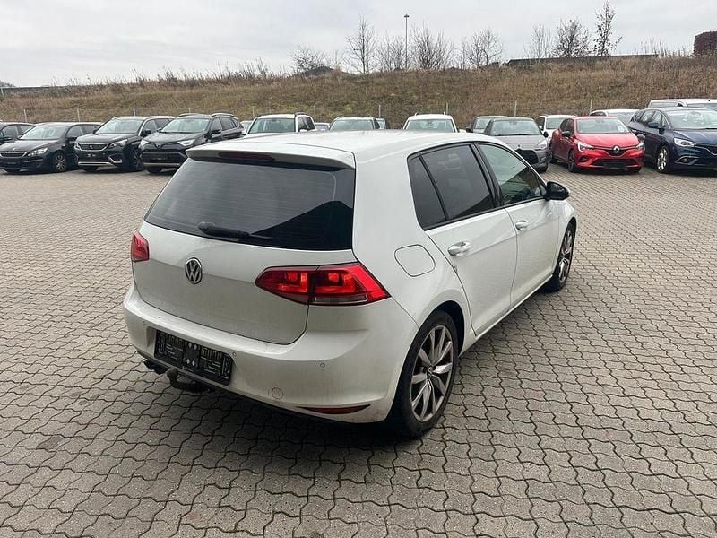 Gebraucht VW Golf VII Highline 140 PS (102 kW) 2014 Weiß Limousine