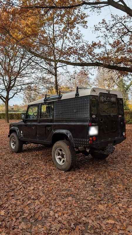 Gebraucht Land Rover Defender 122 PS (89 kW) 2002 Schwarz Kombi