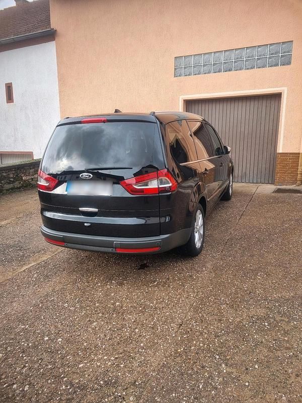 Gebraucht Ford Galaxy Titanium 163 PS (119 kW) 2013 Schwarz Van / Kleinbus