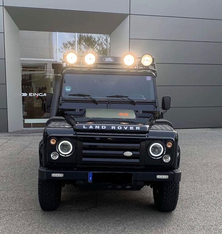 Gebraucht Land Rover Defender 122 PS (89 kW) 2009 Schwarz SUV