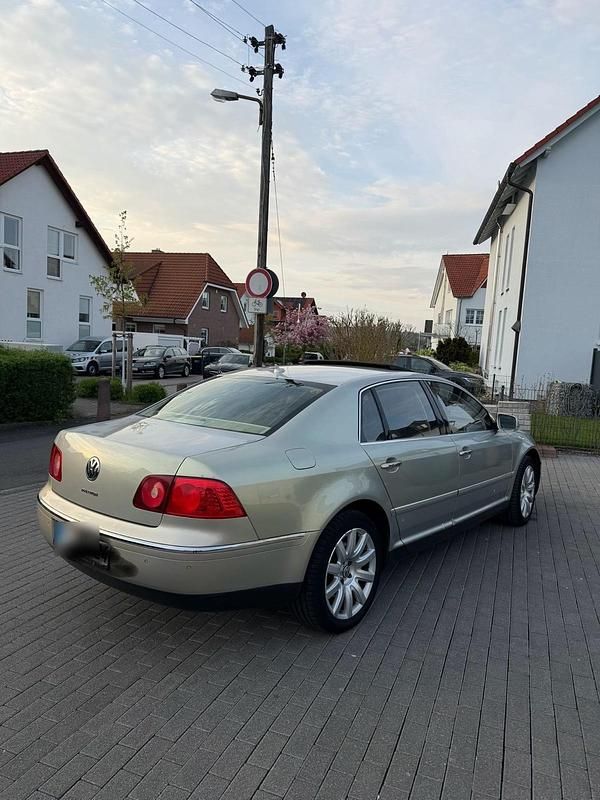Second-hand VW Phaeton 240 CP (176 kW) 2009 Andere farben Berlinǎ